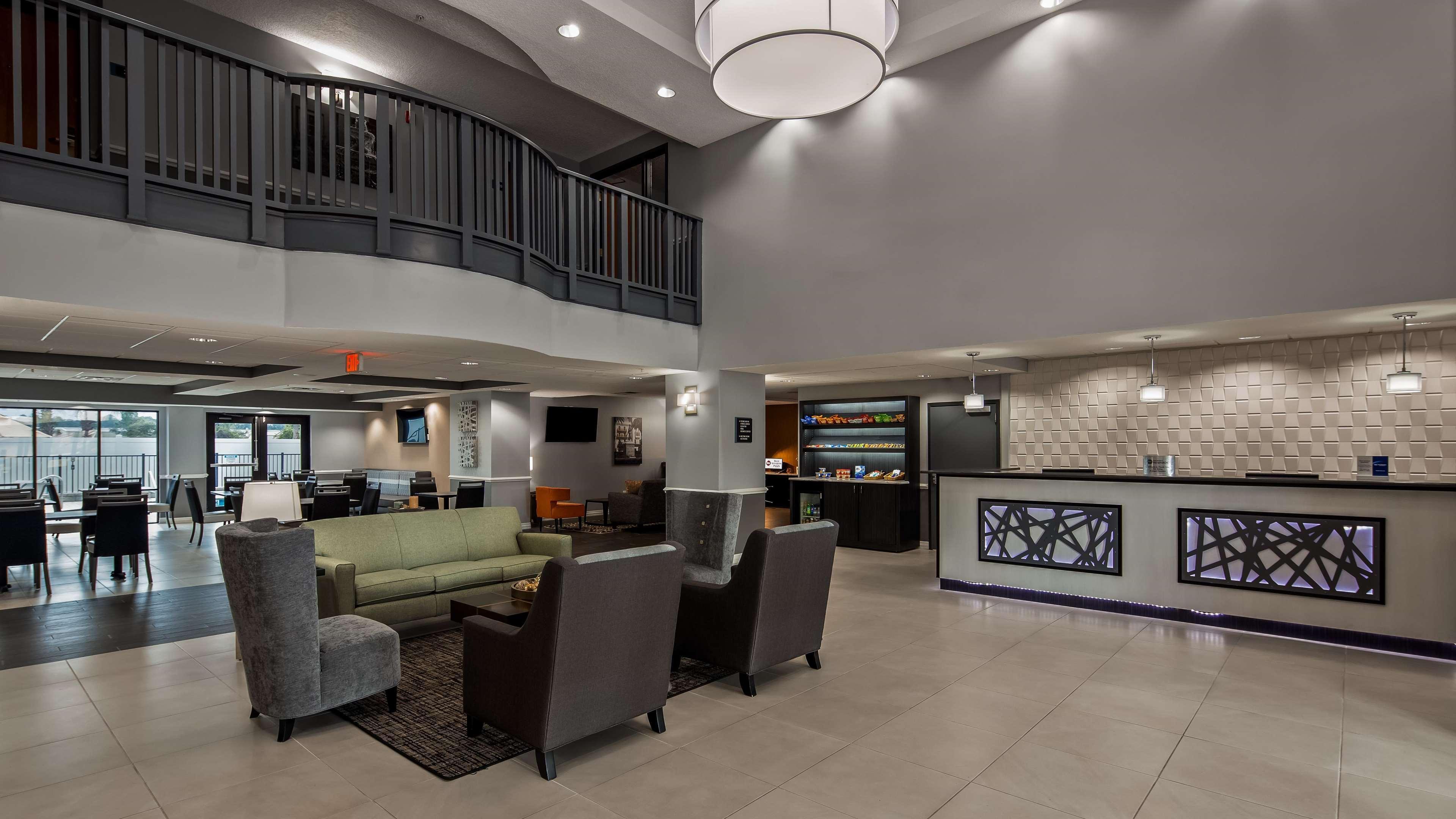 Best Western Plus New Caney Inn & Suites Exteriér fotografie