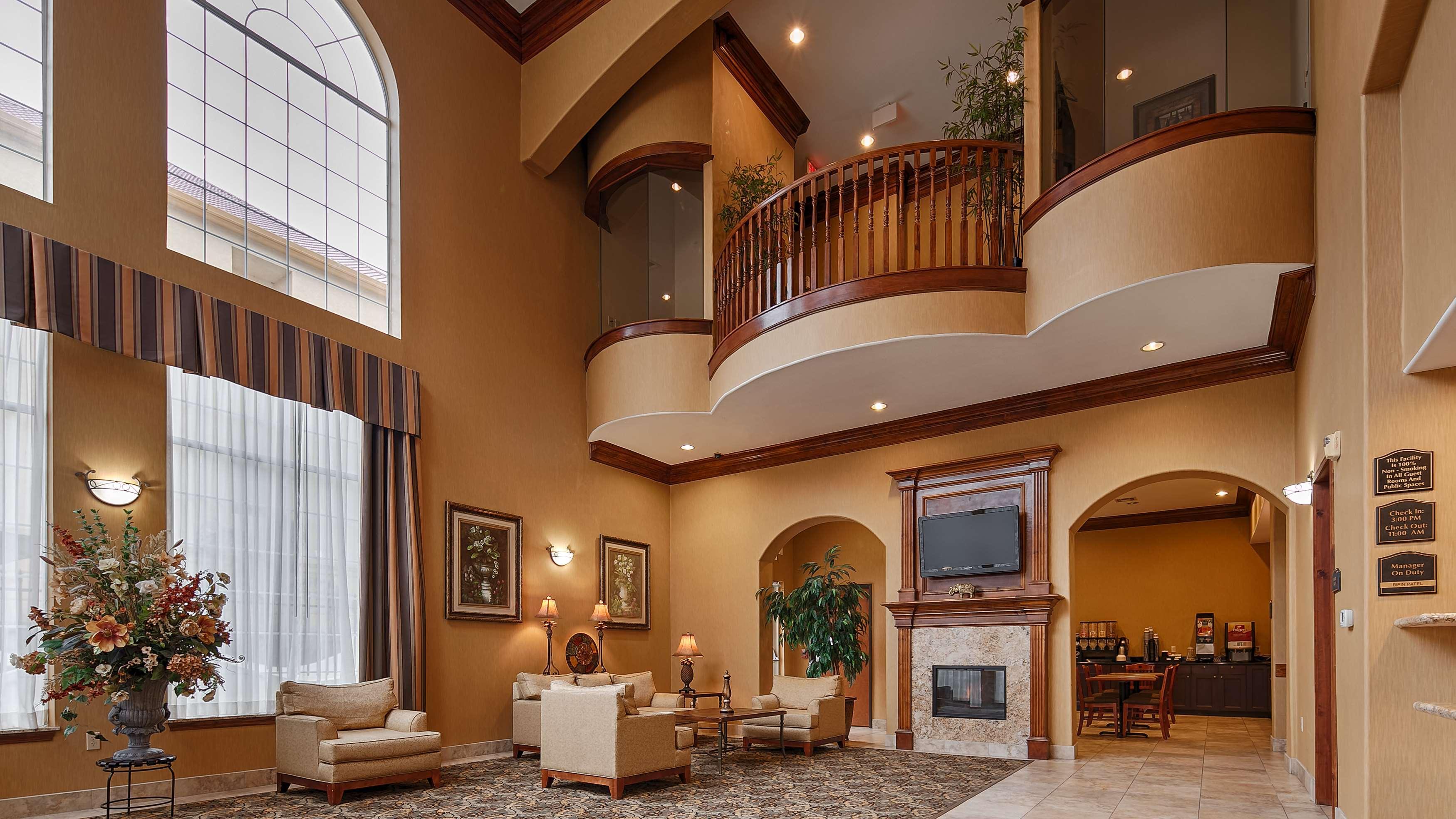 Best Western Plus New Caney Inn & Suites Exteriér fotografie