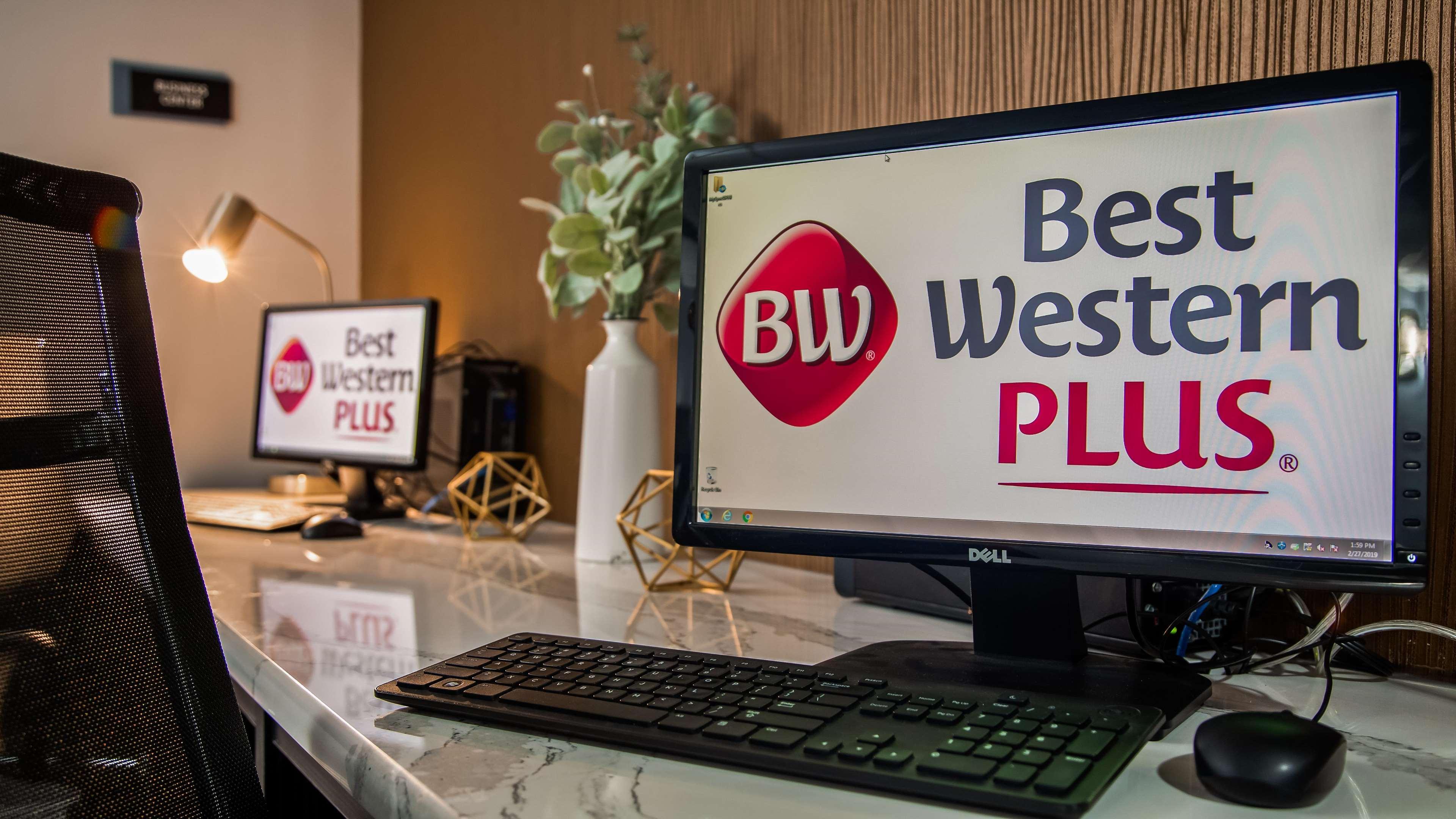 Best Western Plus New Caney Inn & Suites Exteriér fotografie