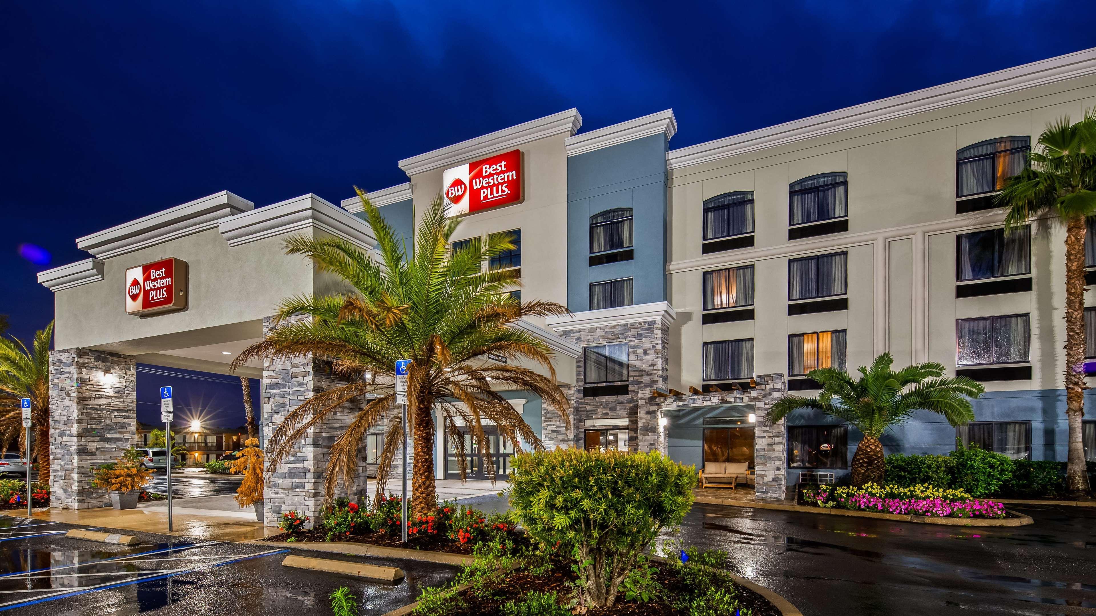 Best Western Plus New Caney Inn & Suites Exteriér fotografie