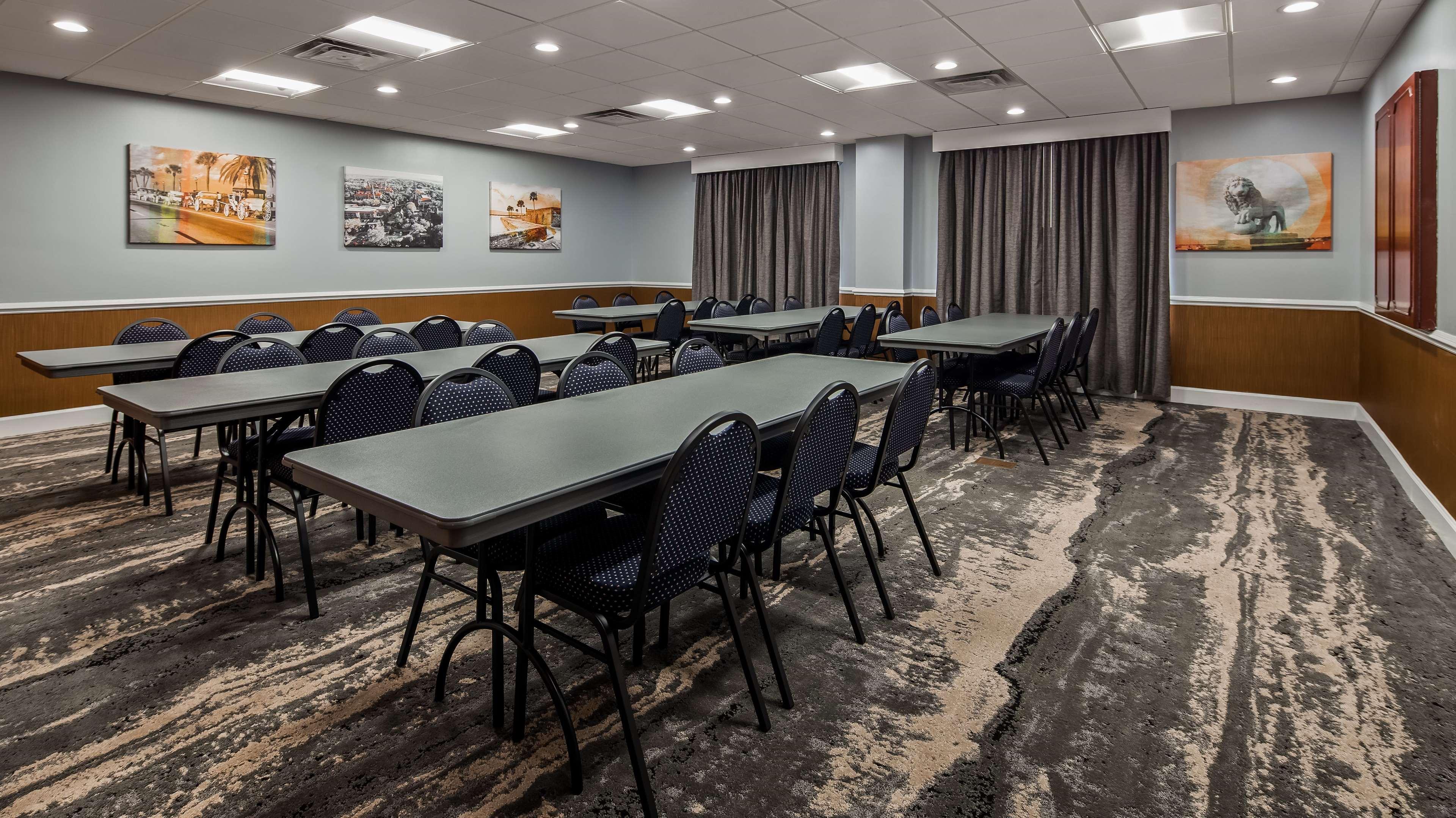 Best Western Plus New Caney Inn & Suites Exteriér fotografie