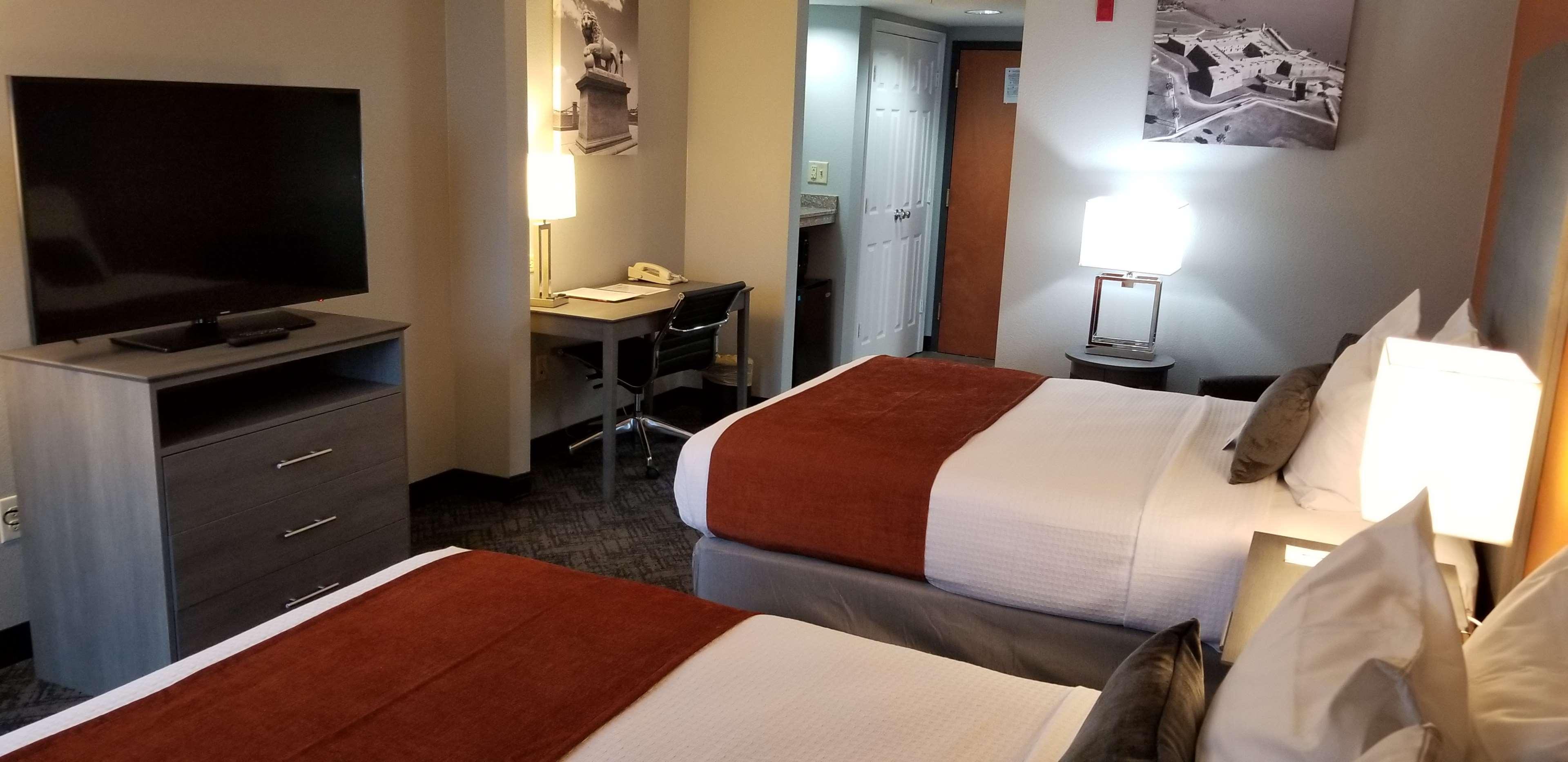 Best Western Plus New Caney Inn & Suites Exteriér fotografie